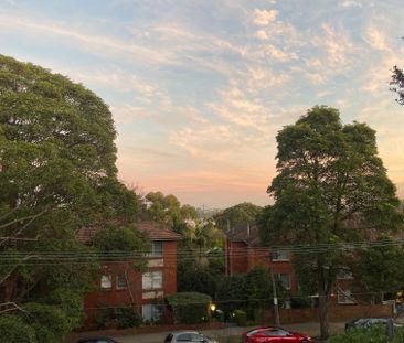 Wollstonecraft - Photo 2