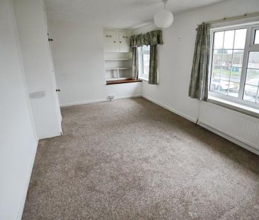 2 bedroom semi-detached house to rent - Photo 4