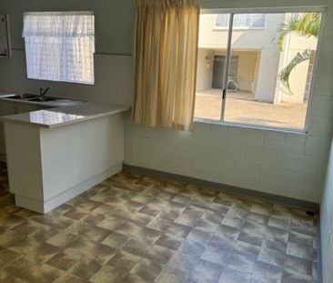 Unit rental property, Cannonvale QLD - Photo 1