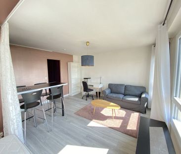 Location Appartement 1 pièce 36m² - Photo 1