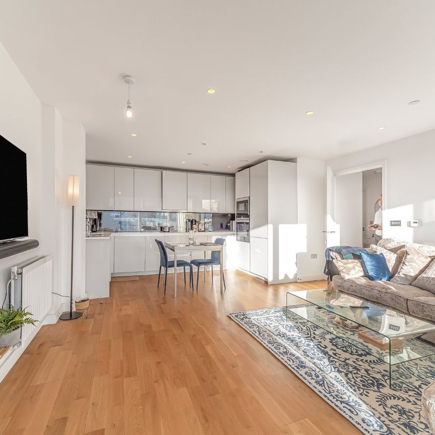 Clapham Road, London, SW9 - Photo 1