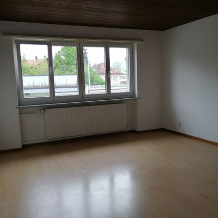 Schöne, helle 2.5 Zimmerwohnung zu vermieten - Foto 4