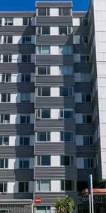 5 double bedroom furnished flat in heart of Student City - Photo 3