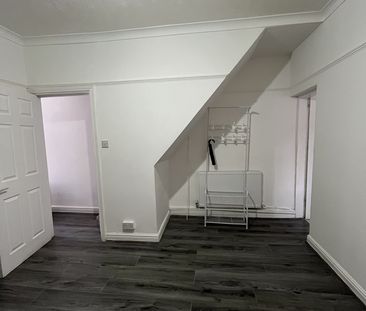 3 Bed Terraced House, Prior Street, L20 - Photo 2