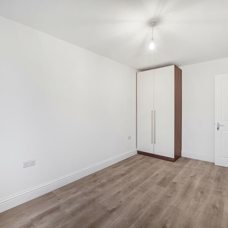 Room in a Shared House, Pennington Close, SE27 - Photo 1