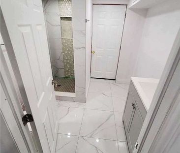 For Lease - 1236 Atkins Drive, Newmarket, Ontario - Photo 3