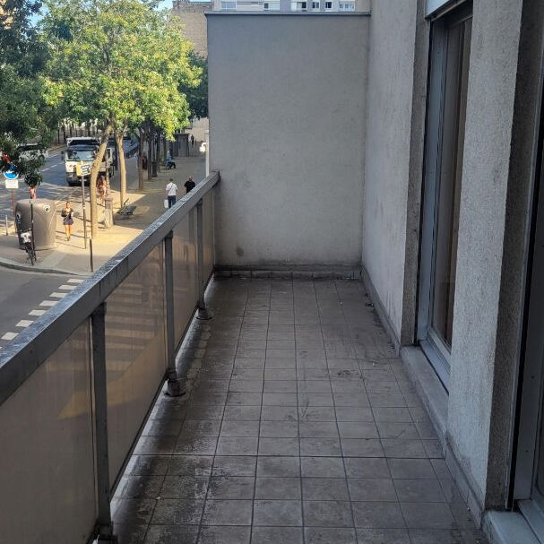 Appartement Paris 4 pièces 95.04 m2 avec balcons - Photo 1