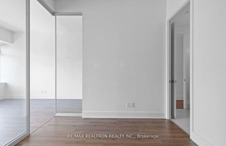 Imperial Plaza Lofts - Photo 5