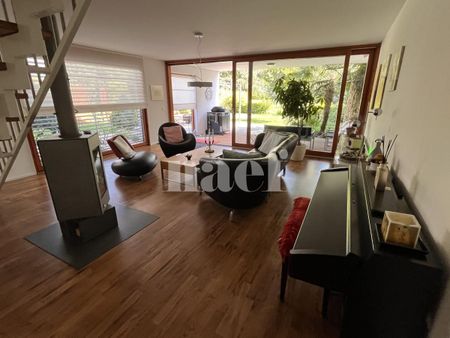Bel appartement en triplex de 6.5 pièces avec terrasse et jardin - Photo 2