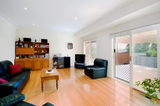 5 Bed, 3 Bath - Photo 1