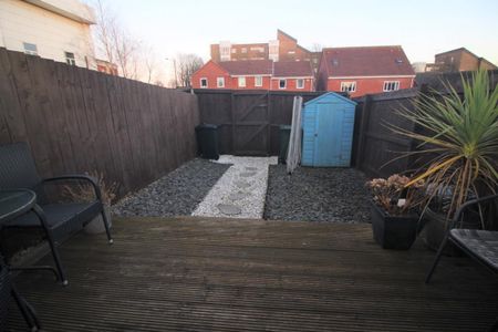 White Swan Close, Killingworth, Newcastle Upon Tyne - Photo 3