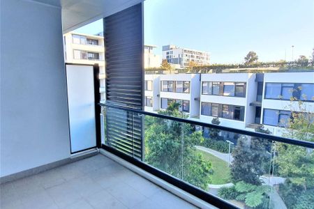 Deposit Taken - Stunning Contemporary 2 Bedroom Split Level Apartment - Photo 3