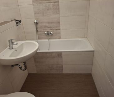 Kleine 4-Raumwohnung wartet auf neue Mieter - Foto 1