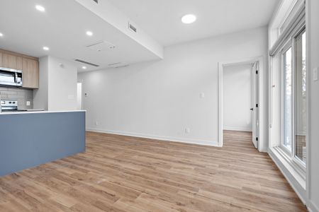 78 Rosemount Avenue Ottawa ON K1Y 1P6 - Photo 2