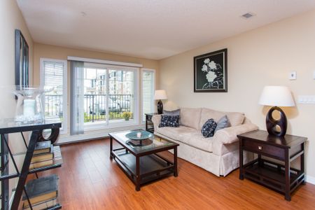 Nevada Place - Photo 4