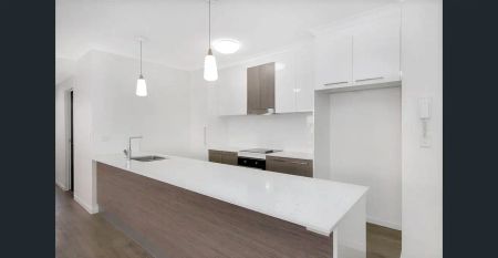 309/19-21 Gordon Street, Greenslopes QLD 4120 - Photo 3