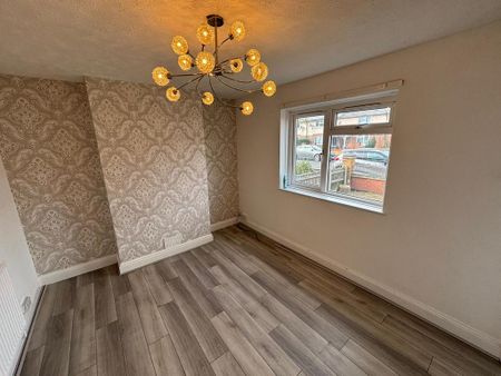 3 bedroom semi-detached house to rent - Photo 4