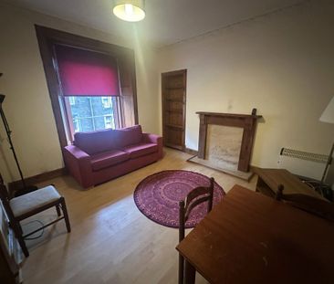 Baldovan Terrace, Dundee - Photo 3