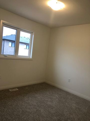 For Lease - 4552 Portage Road Unit# 60, Niagara Falls, Ontario - Photo 5