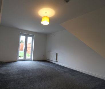 2 bedroom House for rent - Photo 1