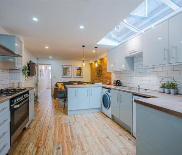 1 bedroom in a house share to rent - Photo 6