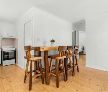 Neat & Private 2-Bedroom Home in Old Erowal Bay - Photo 6