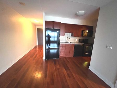 For Lease - 125 Village Green Square Unit# 1001, Toronto, Ontario - Photo 3