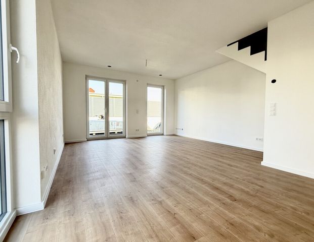 NEUBAU!!! Bezugsfreie DHH, KFW 55, mit 120 qm Wohnfläche und Pool - Foto 1