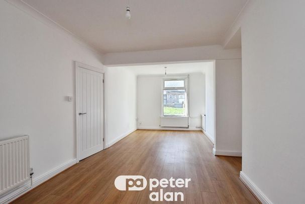 2 bedroom terraced house to rent - Photo 1