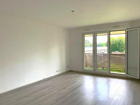 Location Appartement 3 pièces 71m² BOIS GUILLAUME 76230 - Photo 2