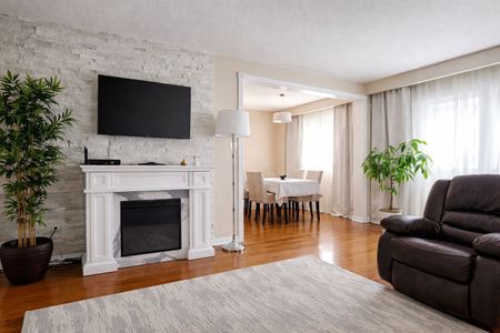 For Lease - 3474 Galena Crescent Unit# Main, Mississauga, Ontario - Photo 2