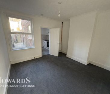 3 bedroom terraced house to rent - Photo 3