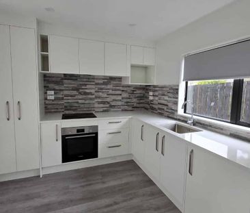 Fairly New 3-Bedroom House for Rent on 48 Innismara Avenue, Wattle ... - Photo 2