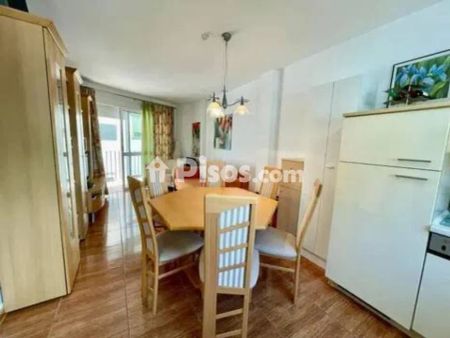 Piso en alquiler en La Carihuela - Photo 2