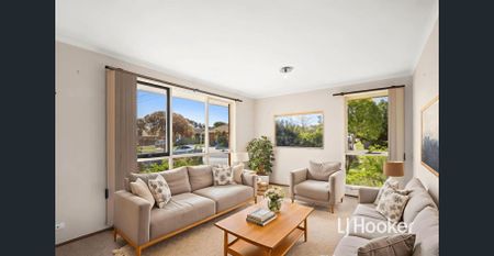 3 BEDROOM HOME IN HAMPTON PARK! - Photo 2