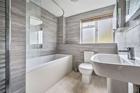 A charming four bedroom home in on the edge of Whitchurch. *Please note: Rolling break clause after 6 months* - Photo 5