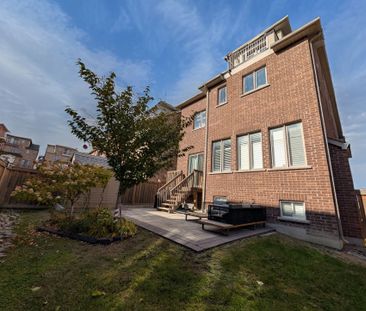 For Lease - 39 Giardina Crescent, Richmond Hill, Ontario - Photo 6