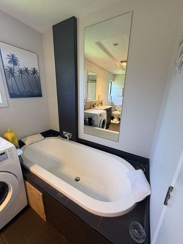 Neat as a Pin! - Photo 5