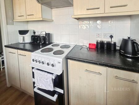 1 bedroom flat to rent - Photo 5