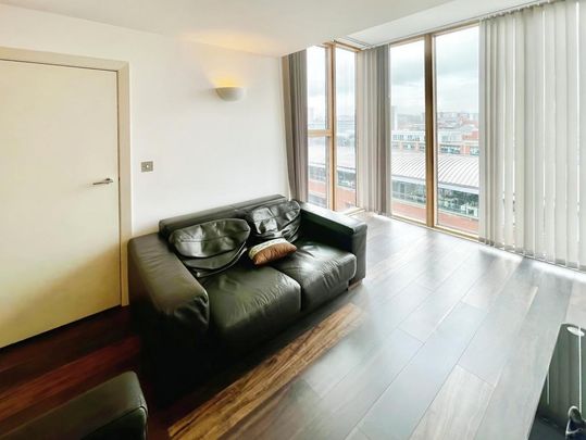 2 bedroom flat to rent - Photo 1