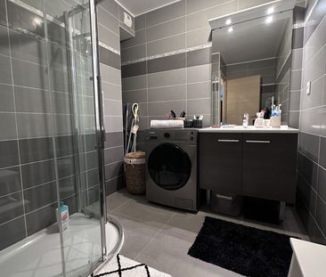 Location Appartement 2 pièces 45m² CARQUEIRANNE 83320 - Photo 5