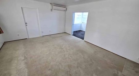 FAVONA, 3 BEDROOMS - Photo 2