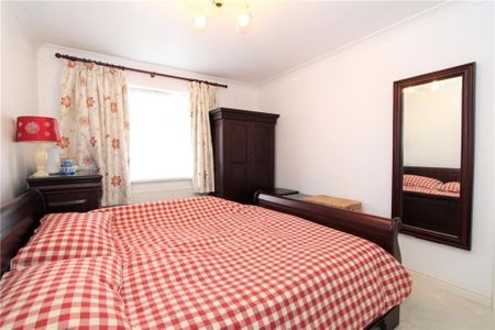 2 Bed Maisonette, Sandall Close, W5 - Photo 2