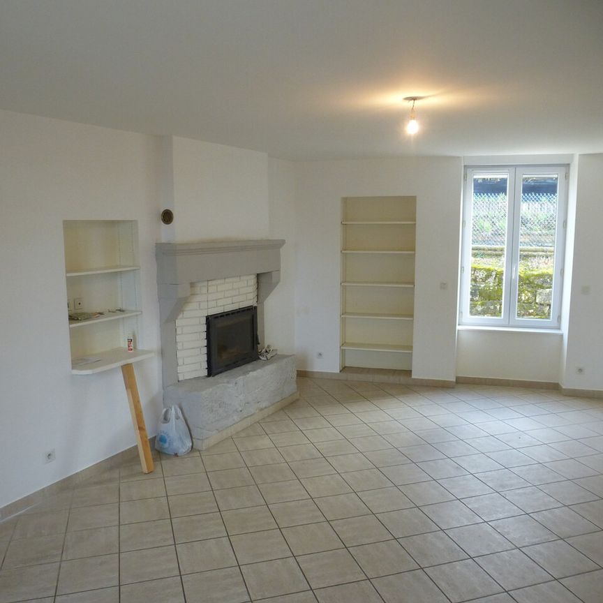 Location Maison 4 pièces 75m² ST DONAT SUR L HERBASSE 26260 - Photo 1