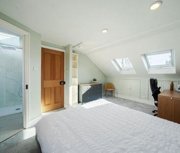 3 bedroom end of terrace house to rent - Photo 3