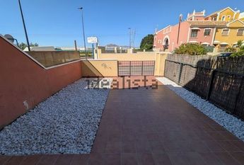 Alquiler de chalet adosado en Roda