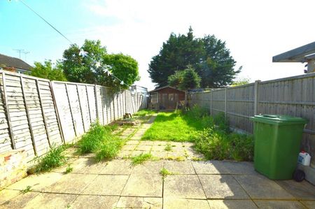 Oakfield Avenue, Slough, Berkshire,SL1 - Photo 3