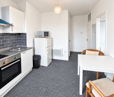 Studio to rent - Photo 3