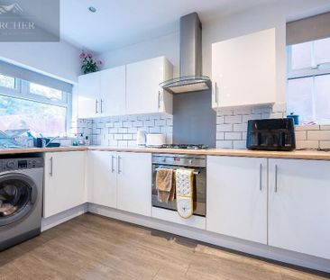 3 bedroom semi-detached house to rent - Photo 2