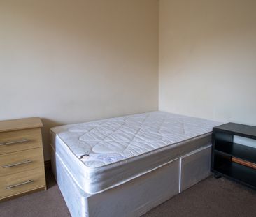 Chestnut Avenue, Hyde Park, Leeds, LS6 1AZ - Photo 6